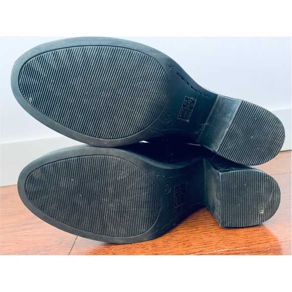 SOLD* Black Fall chunky heel with buckle boot - Picture 4 of 11